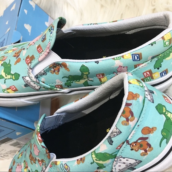 Vans X Pixar Toy Story AnDyS ToYs Sz 4Youth/5.5 W - Picture 7 of 8